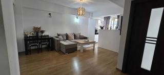Latino House - Bragadiru - 1
