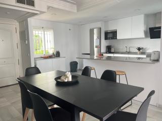 Beatiful Newly Renovated 3 Bedroom - Marbella - 4