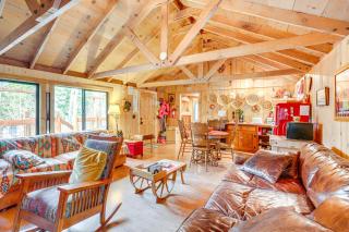 4 Mi to Lake Tahoe Cozy Cabin with Deck! - South Lake Tahoe - 5