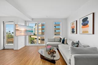 Jade Jewel - Ocean View 2BR Santa Monica 2min Walk - Los Angeles - 0