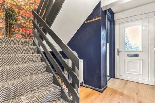 Large 4 Bedroom House - Sleeps 10 - Birmingham City Centre - Perfect for Work, Families, Groups, Business Travellers & Contractors - FREE PARKING - By 02 Academy, Bullring, Newstreet, Selfridges - SMART TVs in all Bedrooms - Birmingham - 9