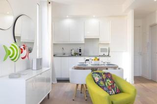 MOULIN - Stunning 1 bedroom Apt on the Port - 2