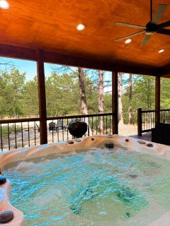 Soho Haven Cabin is Luxurious! - Broken Bow - 8