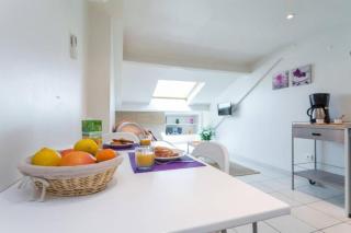 PORT 2 - Spacious and central w AC on the Port - Nizza - 1