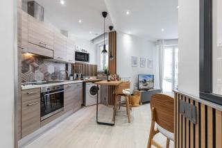 SMOLETT - Superb Studio Suite Downtown w AC - 4