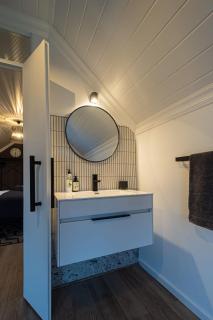 The Little Lorraine - 5