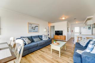 Lovely Emerald Isle Beach House - Steps to Beach! - Emerald Isle - 7