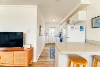 Lovely Emerald Isle Beach House - Steps to Beach! - Emerald Isle - 3