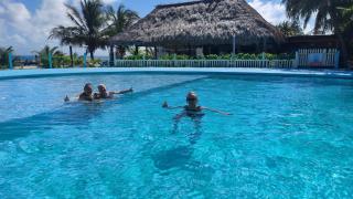 Royal Caribbean Resort - San Pedro - 7