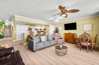 Emerald Beach Resort 1834 - Beachfront with Stunning Views by Beach Haven Vacation Rentals - Panama City Beach - 7