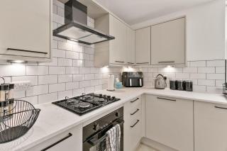 Modern 2-Bedroom Flat in Newton Mearns - Newton Mearns - 8
