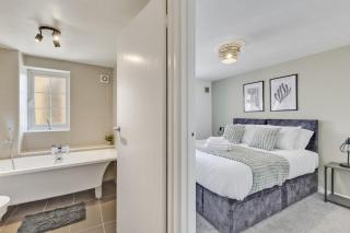 Cozy Riverside Cottage in Hertford Town with Parking - Hertford - 1
