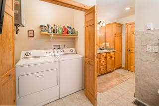 Log Cabin, Ample Parking, AC, Deck, Fireplace - Beech Mountain - 1