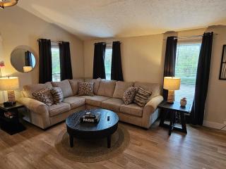 Quaint Liberty Township Remodeled Home - Hamilton - 0