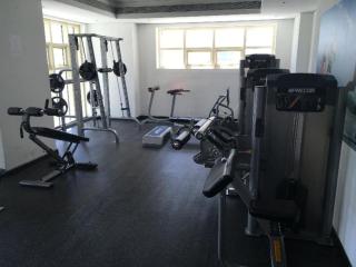 Royal Oceanic - Bright Two Bed on the 14th Floor - 0