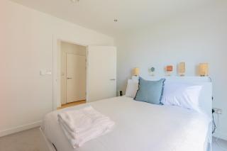 Gorgeous 1Bd Flat with incredible views of the O2 - London - 8