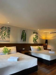 Arwana Beach Resort - Teluk Dalam - - 6