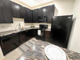 Central Downtown Stay - La Crosse - 4