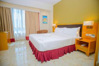 Holiday Inn Dar Es Salaam by IHG - Daressalam - 4