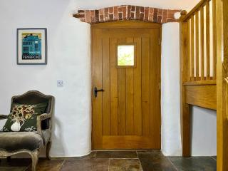 The Old Cowshed - Home Stay B and B - 1
