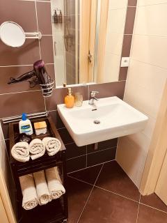 Quiet and Cozy Apartment by the Walls of Vyšehrad - Prague - 3
