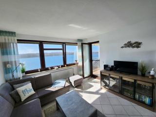 3AM43 ,,Aquamarina" 43 Steinwarder 11 - 0