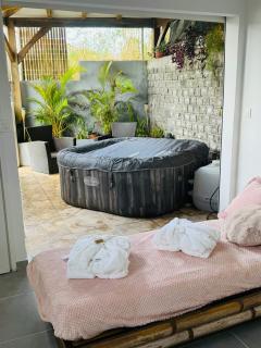 Astral Suite, Jacuzzi, plage, Love - Sainte-Luce - 1