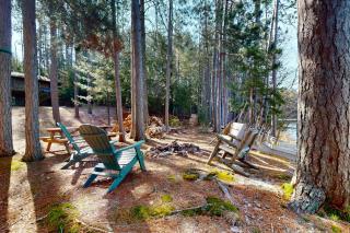 Swaying Pines Estate - Three Lakes - 9