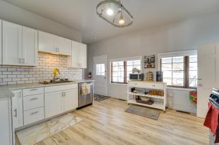 Dolorable Home with Yard - Walk to River! - 2