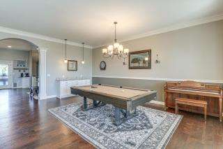 Balcony and Patio Spacious Home in Bel Aire! - - 5