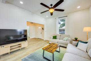 1 Mi to Dtwn San Antonio Sleek Bungalow with Yard! - San Antonio - 6