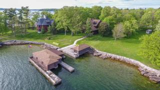 Waterfront Island Retreat on Round Island with dock - Clayton - 9