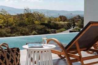 Villa Sorriso - Plaka Beach, Seaview, Pool - Plaka - 2