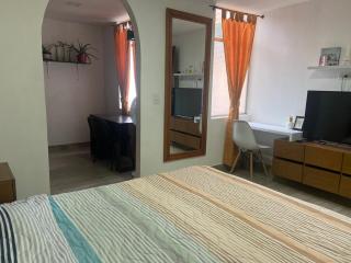 Apto Homeworking - Parqueadero - Cerca Laureles - Medellín - 3