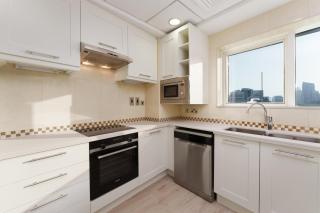 Exquisite 2-Bedroom with Panoramic Marina view - 1