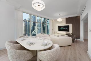 Exquisite 2-Bedroom with Panoramic Marina view - 5