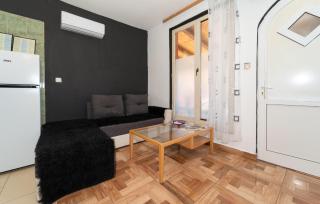 Cozy Apartment In Benkovac With Wifi - Benkovac - 5