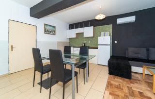 Cozy Apartment In Benkovac With Wifi - Benkovac - 4