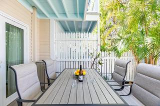 Linger Longer by AvantStay Key West Walkable Gated Community Shared Pool Week Long Stays Only - Key West - 8