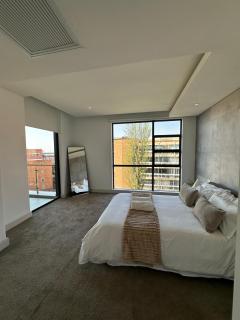 The Houghton's Hotel - Modern Day Home Two-Bedroom Apartment - 8