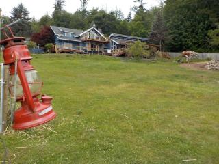 Oceanfront Studio/Loft: Alpacas, Oysters & Kayaks - Shelton - 4