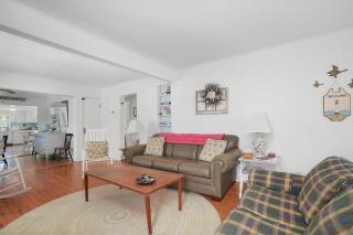 Timeout - Lovingly renovated cottage close to Downtown! - 7