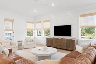 Family-Friendly Coastal Escape Grill Decks More - Santa Rosa Beach - 4