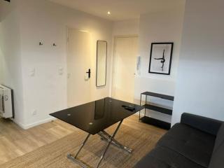 Studio Steps From The Palace, Beach, City Center - Cannes - 2