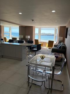 Luxury South Pier Apartment - Portrush - 7