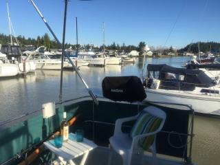 Sleep Aboard 36ft Yacht in Anacortes Marina - Anacortes - 3