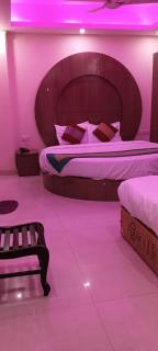 Velvet Plaza - New Delhi - 1
