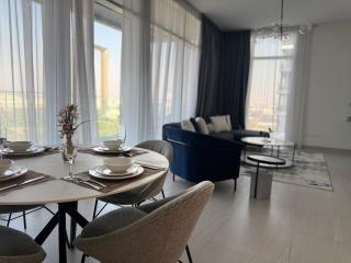 ASHRI Luxe Spacious Apt near Metro, Dubai Frame - 4