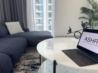 ASHRI Luxe Spacious Apt near Metro, Dubai Frame - 1