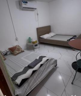 Js lodge studio type for 4 pax with tv kitchen and toilet - Sabkhah - 0